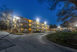  - HomeTowne Studios Norcross