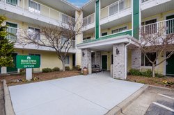  - HomeTowne Studios University Parkway Winston-Salem