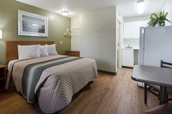  - HomeTowne Studios University Parkway Winston-Salem