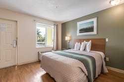  - HomeTowne Studios Tamarac