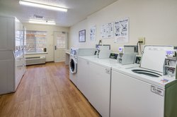  - HomeTowne Studios University Parkway Winston-Salem