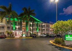  - HomeTowne Studios Tamarac