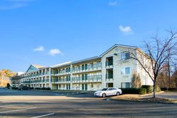  - HomeTowne Studios Research Triangle Durham - I-40, Exit 278