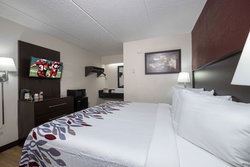  - Red Roof Inn Champaign - I-74, Exit 182