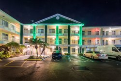  - HomeTowne Studios UCF Area Orlando