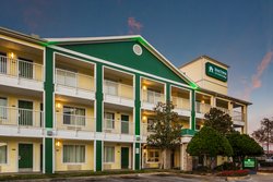  - HomeTowne Studios West Oaks Houston