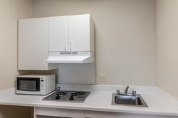  - HomeTowne Studios West Austin