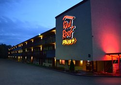  - Red Roof Plus+ Inn Monroeville - I-76, Exit 57