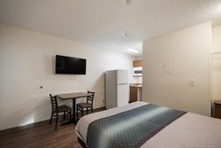  - HomeTowne Studios Kent