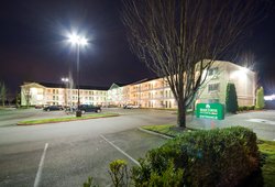  - HomeTowne Studios Kent