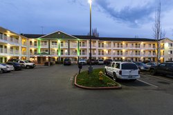  - HomeTowne Studios Kent