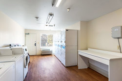  - HomeTowne Studios Airport Colorado Springs