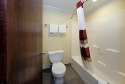  - Red Roof Inn Osage Beach