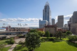  - Lytle Park Hotel Cincinnati - I-71, Exit 1B