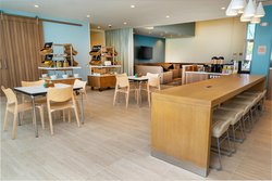  - Element Hotel Airport Sacramento - I-80, Exit 88