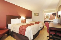  - Red Roof Plus+ Inn & Suites Hoffman Estates - I-90, Exit 62