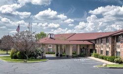  - Red Roof Inn & Suites Hermitage - I-80, Exit 4B