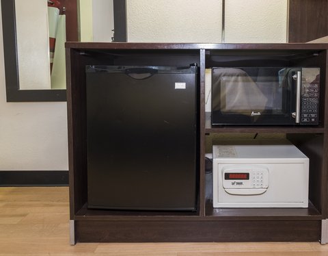 Hermitage_PA_cheap_hotel_Double_w_microwave4