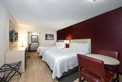  - Red Roof Plus+ Inn & Suites Naples