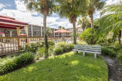  - Red Roof Plus+ Inn & Suites Naples