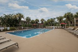  - Red Roof Plus+ Inn & Suites Naples