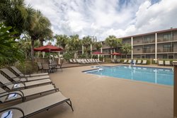  - Red Roof Plus+ Inn & Suites Naples