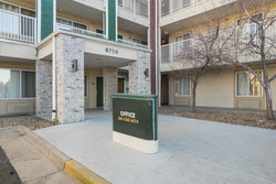  - HomeTowne Studios Thornton - I-25, Exit 219