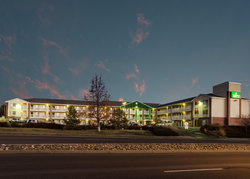  - HomeTowne Studios Thornton - I-25, Exit 219