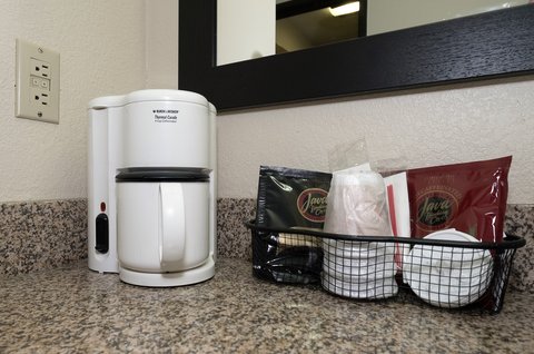 Hermitage_PA_cheap_hotel_In-Room_Amenity2