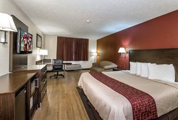  - Red Roof Inn & Suites Hermitage - I-80, Exit 4B