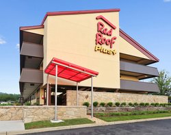  - Red Roof Plus+ Inn & Suites Timonium