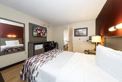  - Red Roof Inn Tinton Falls
