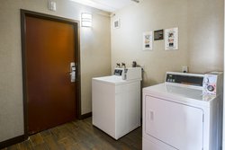  - Red Roof Plus+ Inn & Suites Woburn - I-95, Exit 54