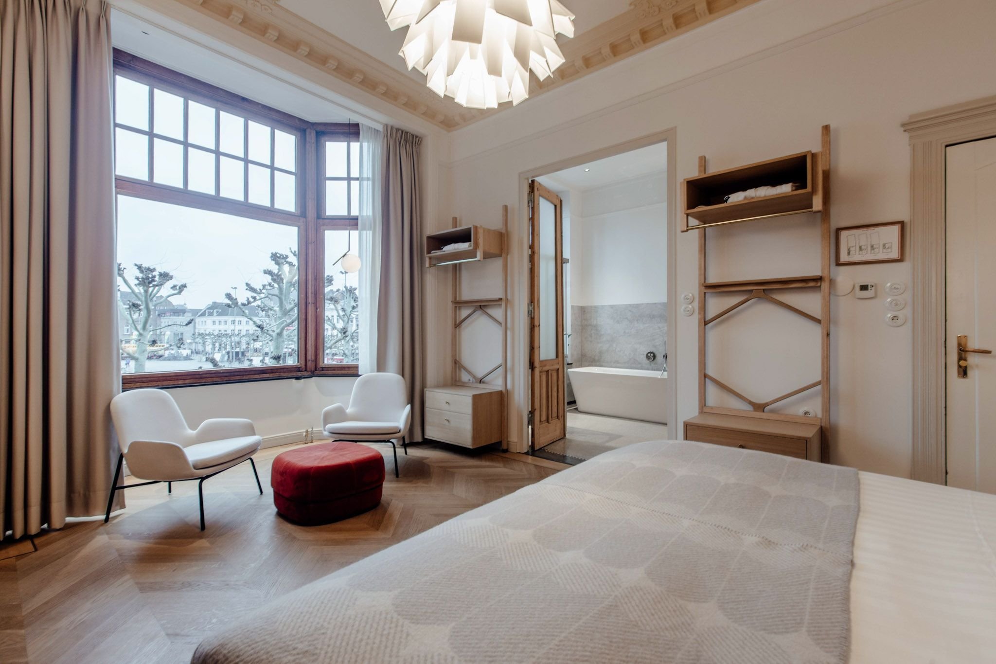 MAISON HAAS HUSTINX-guestroom-Deluxe Suite.jpg