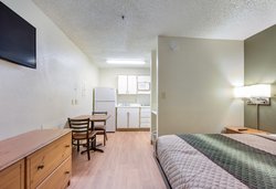  - HomeTowne Studios North Addison Tollway Dallas