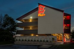  - Red Roof Plus+ Inn & Suites Naperville