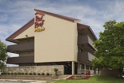  - Red Roof Plus+ Inn & Suites Naperville