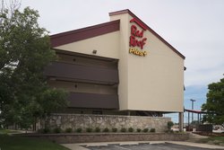  - Red Roof Plus+ Inn & Suites Naperville
