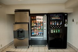  - Red Roof Plus+ Inn & Suites Naperville