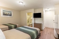  - HomeTowne Studios Casselberry