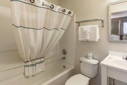  - HomeTowne Studios Casselberry