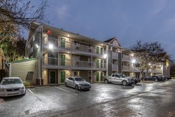  - HomeTowne Studios Casselberry