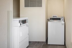  - Red Roof Plus+ Inn Southpoint Jacksonville - I-95, Exit 344