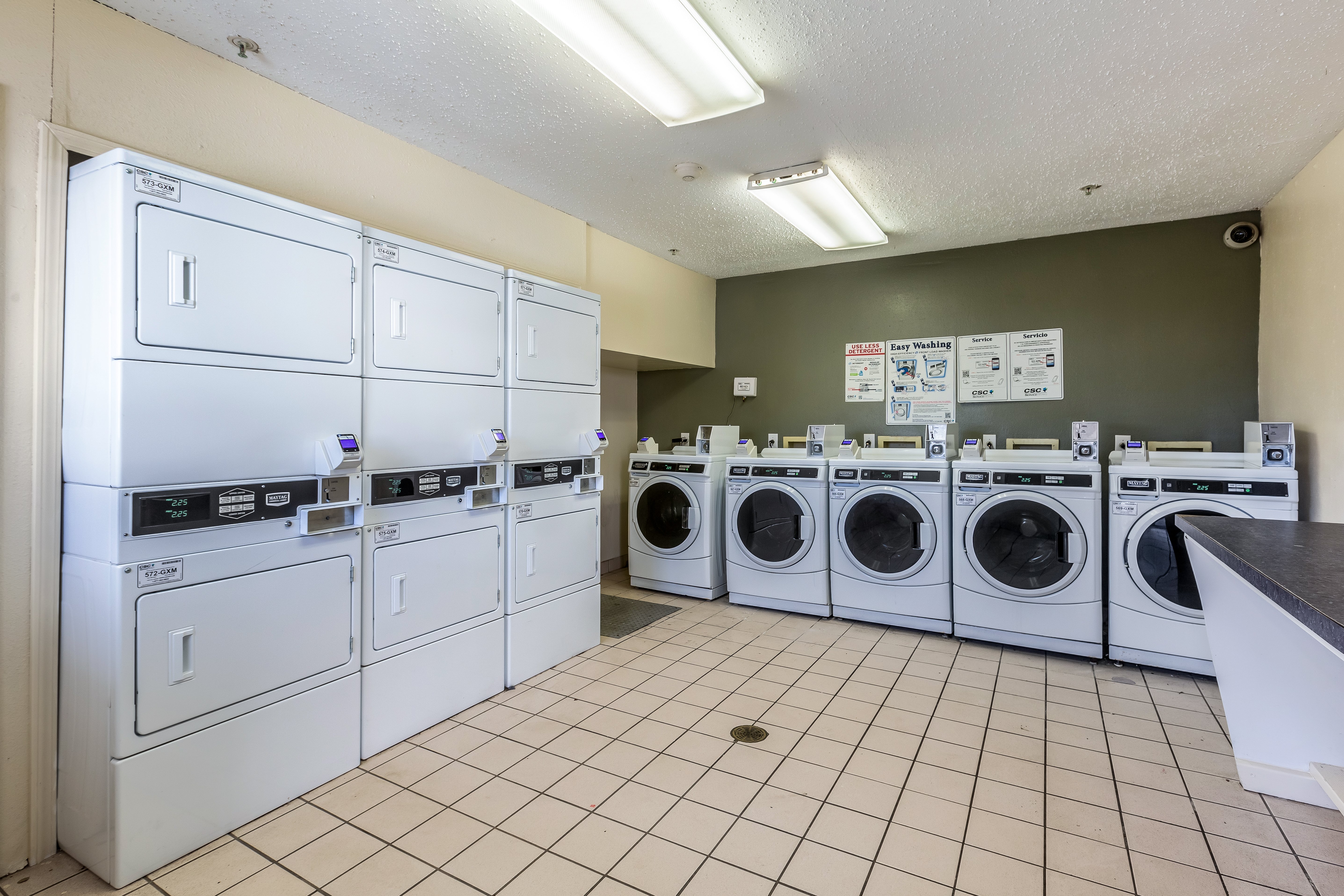 HOMETOWNE STUDIOS ATLANTA- CHAMBLEE-guestroom-Laundry_Room.jpg