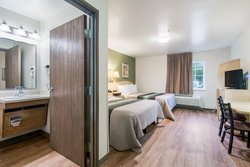  - HomeTowne Studios & Suites Bentonville