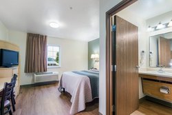  - HomeTowne Studios & Suites Bentonville