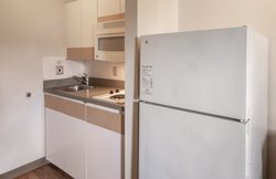  - HomeTowne Studios South Orlando - FL Turnpike, Exit 254