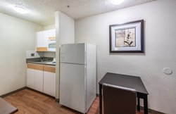  - HomeTowne Studios South Orlando - FL Turnpike, Exit 254