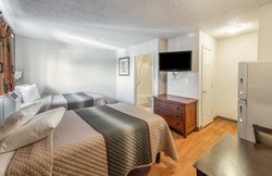  - HomeTowne Studios South Orlando - FL Turnpike, Exit 254