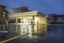  - Red Roof Inn Central at Papermill Knoxville - I-40 & I-75, Exit 383